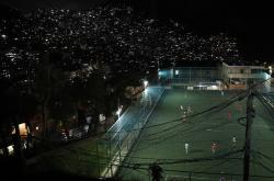 （体育）贫民窟的孩子爱足球