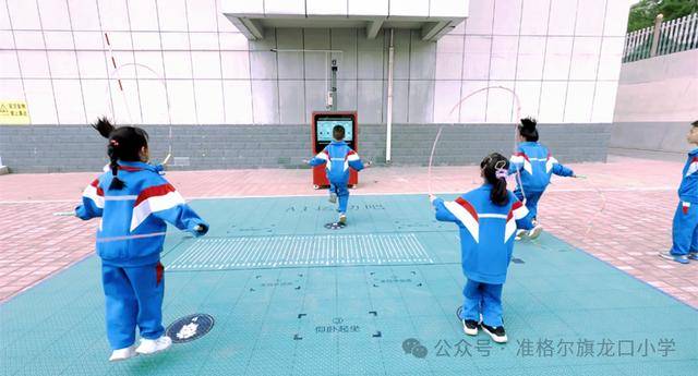 从“AI”体育到“爱”体育：龙口小学的科技体育新图景