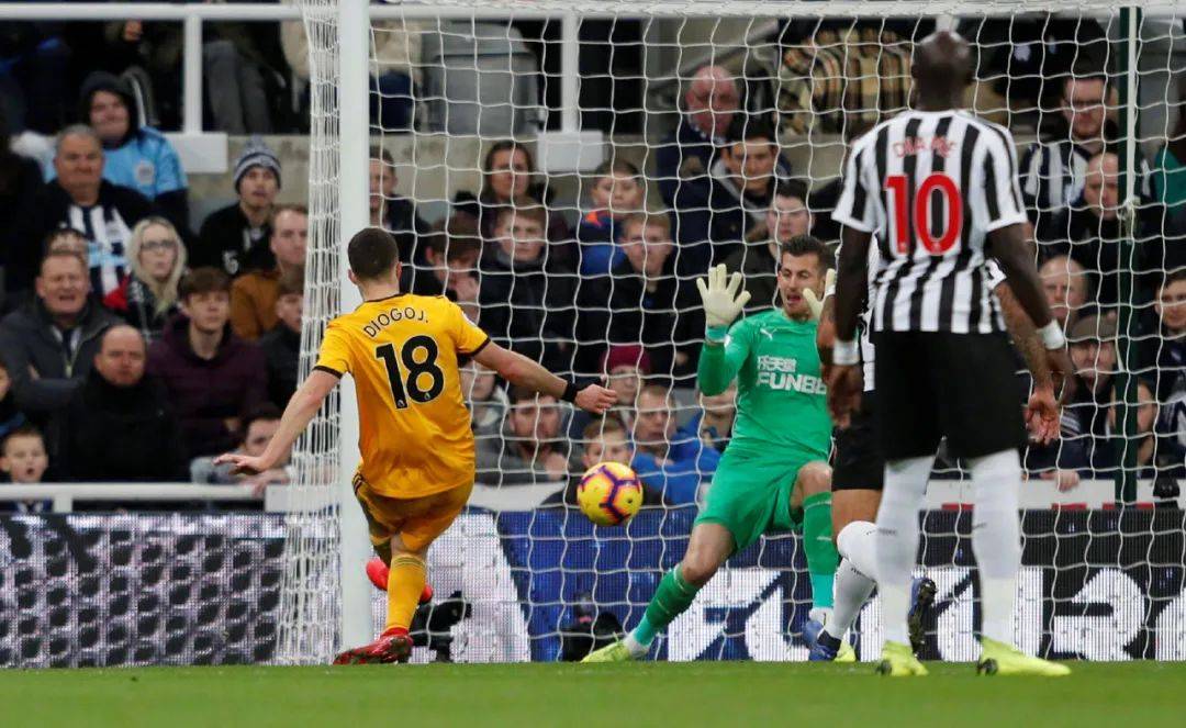 英超狼队官方：迪奥戈-若塔入选狼队名人堂