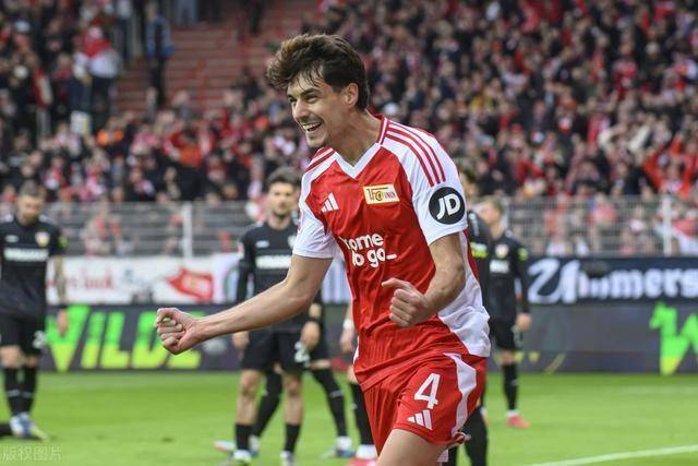 周五010德甲：斯图加特VS海登海姆，海登海姆防反能否逆袭？