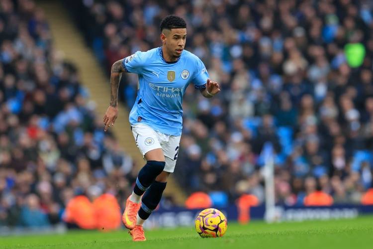 曼晚：曼城出售萨维尼奥引发重建压力，总监维亚纳或提出巨额要价